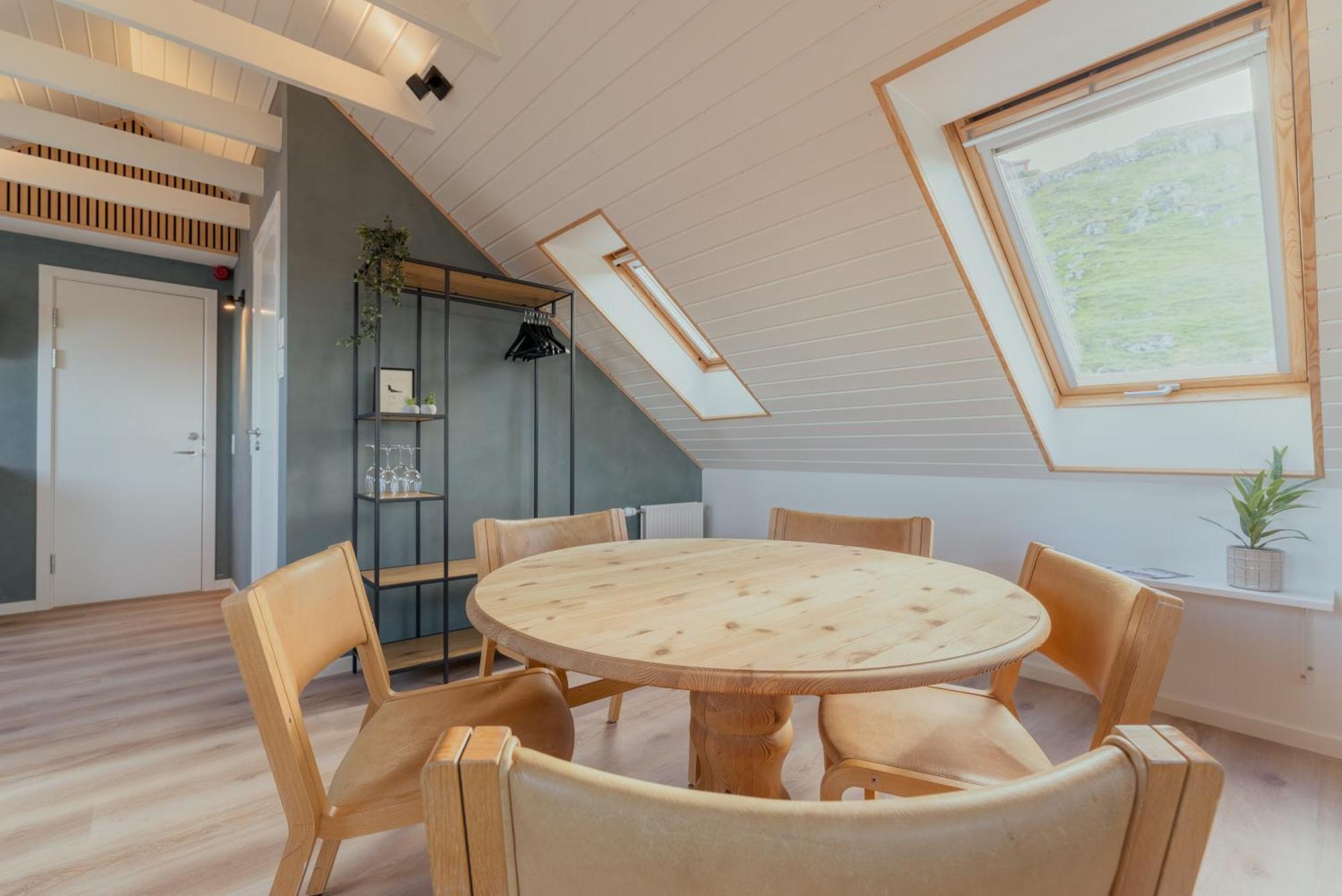 A Tromini Guesthouse Tórshavn Szoba fotó